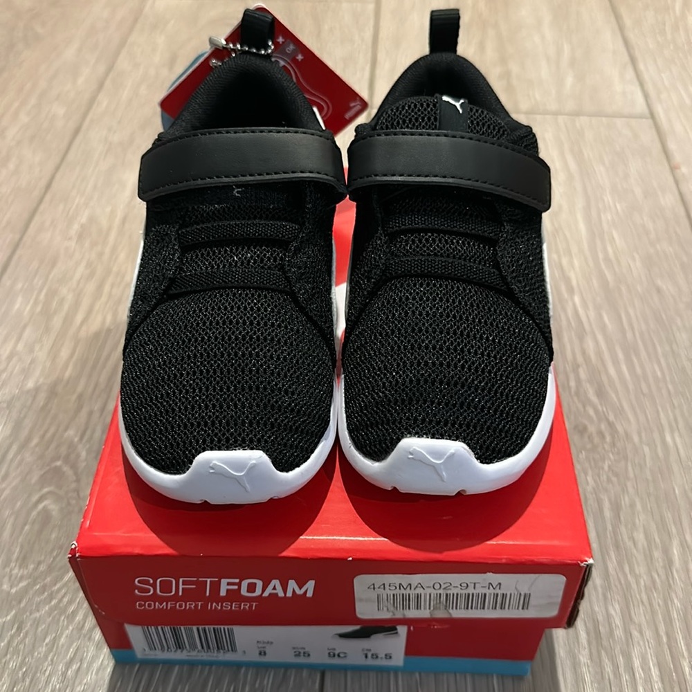 Puma black Carson 2 sneaker little kid size 9 new with tags, new in box